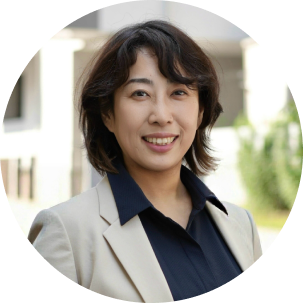 津村 瑛子